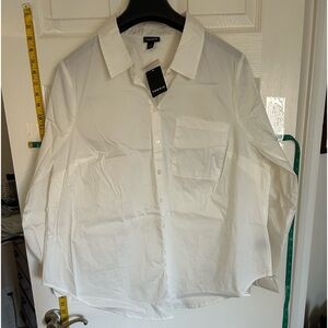 Torrid stretch poplin button up blouse. White. Torrid size 2 (2X or 18-20).